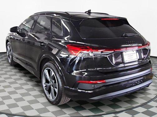 2025 Audi Q4 e-tron Premium Plus 55 quattro