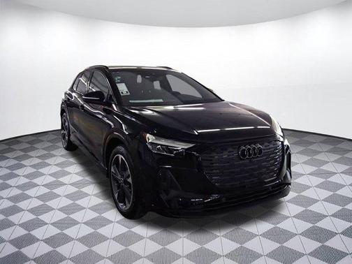 2025 Audi Q4 e-tron Premium Plus 55 quattro