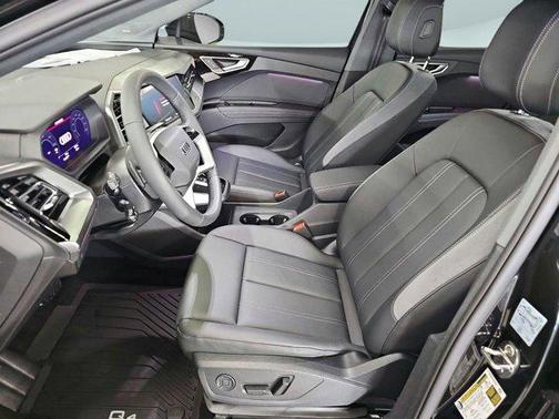 2025 Audi Q4 e-tron Premium Plus 55 quattro