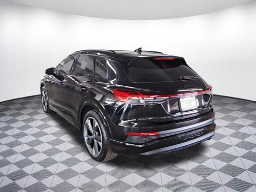 2025 Audi Q4 e-tron Premium Plus 55 quattro