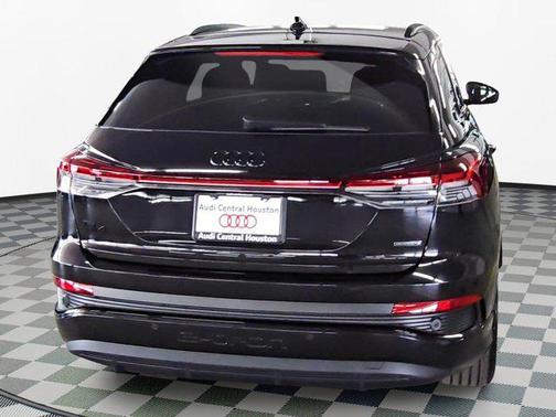 2025 Audi Q4 e-tron Premium Plus 55 quattro