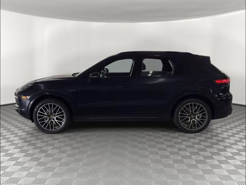 Moonlight Blue Metallic 2021 Porsche Cayenne Cayenne E-Hybrid