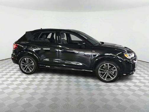 2024 Audi Q3 Premium 45 TFSI S line quattro Tiptronic