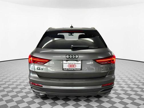 2025 Audi Q3 45 S line Premium Plus