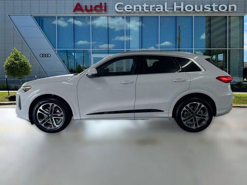 2025 Audi Q5 Prestige TFSI quattro S tronic