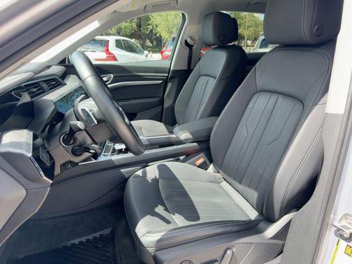 2022 Audi e-tron Premium