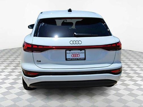 2025 Audi Q6 e-tron Premium