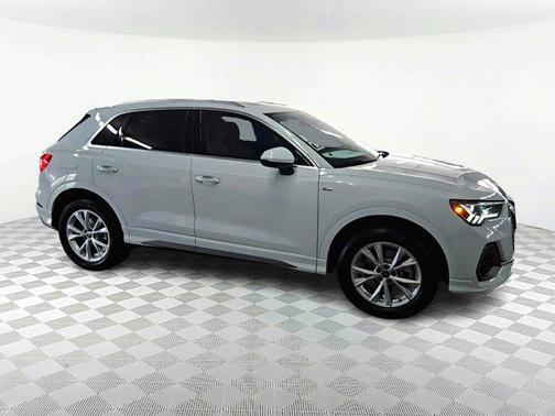 2025 Audi Q3 45 S line Premium Plus