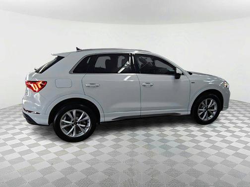 2025 Audi Q3 45 S line Premium Plus