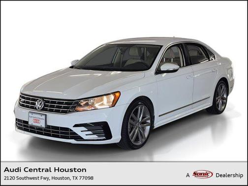 2016 Volkswagen Passat 1.8T R-Line