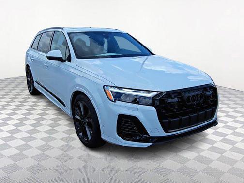 2025 Audi Q7 55 Premium Plus