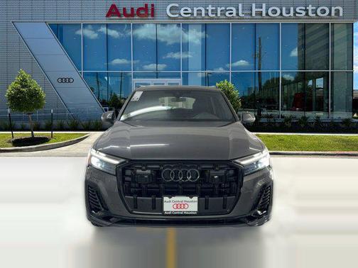 2026 Audi Q7 55 Premium Plus
