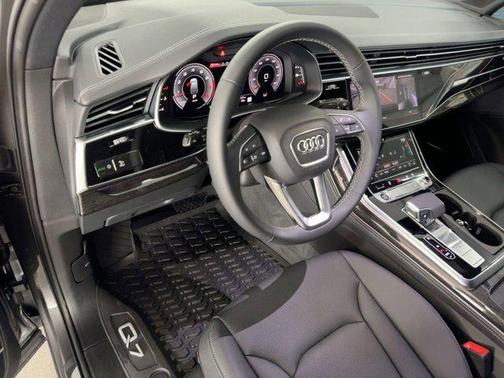 2026 Audi Q7 55 Premium Plus