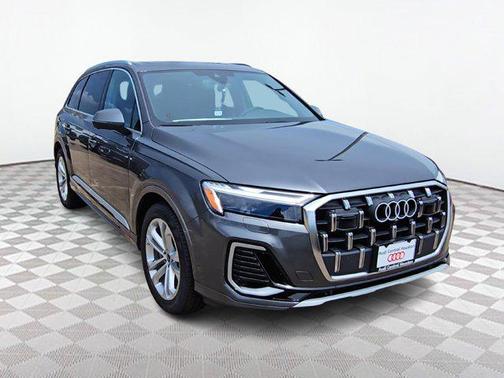 2025 Audi Q7 55 Premium Plus
