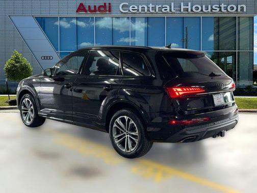 2026 Audi Q7 55 Premium