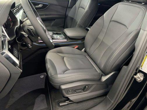 2026 Audi Q7 55 Premium