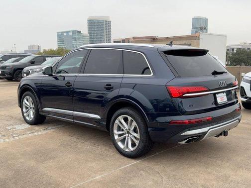 2026 Audi Q7 55 Premium Plus