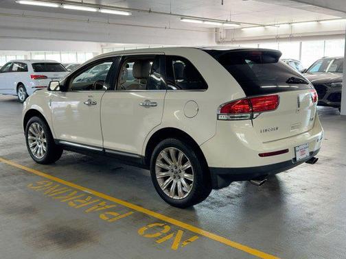 2013 Lincoln MKX Base