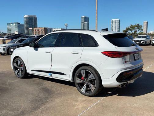 2025 Audi SQ5 3.0T Premium Plus