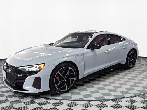 2022 Audi RS e-tron GT quattro