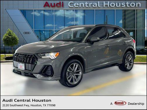 2025 Audi Q3 Premium 45 TFSI S line quattro Tiptronic