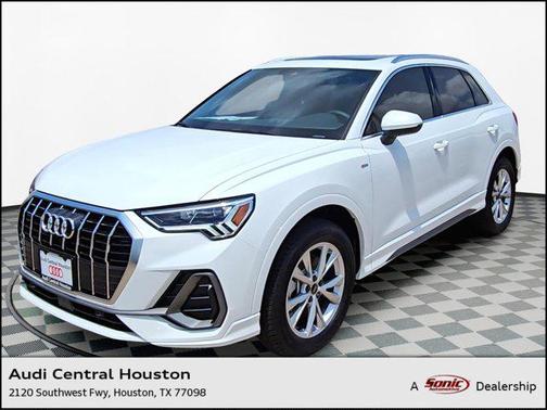 2025 Audi Q3 Premium 45 TFSI S line quattro Tiptronic