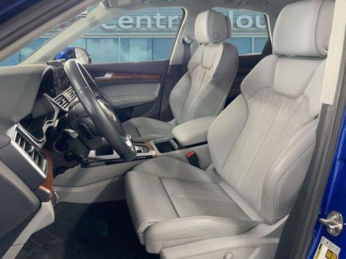 2022 Audi Q5 e 55 S line Premium Plus