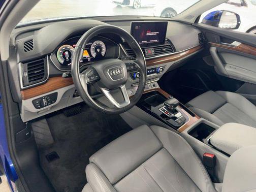 2022 Audi Q5 e 55 S line Premium Plus