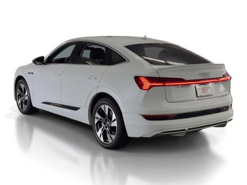 2022 Audi e-tron Sportback S line Premium Plus