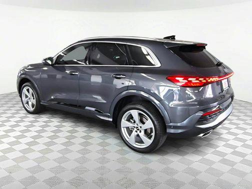 2025 Audi Q5 Premium Plus
