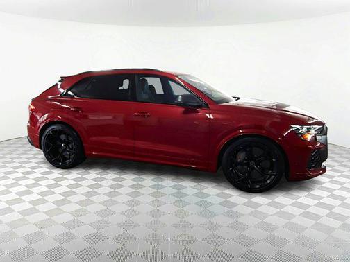 2025 Audi RS Q8 4.0T
