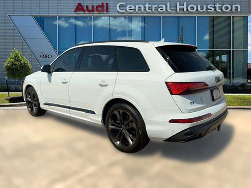 2026 Audi Q7 55 Premium Plus
