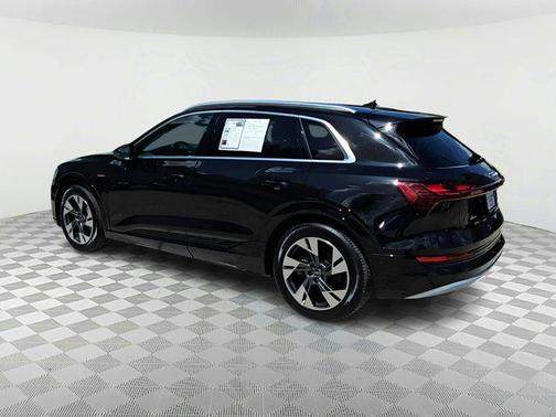 2021 Audi e-tron Premium