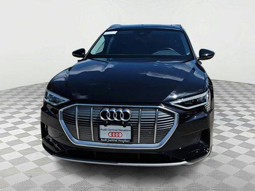 2021 Audi e-tron Premium