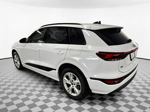 2025 Audi Q6 e-tron Premium
