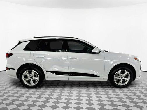 2025 Audi Q6 e-tron Premium