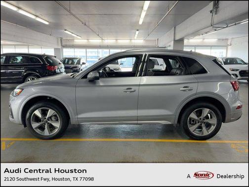 2023 Audi Q5 40 Premium Plus