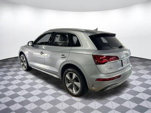 2023 Audi Q5 40 Premium Plus