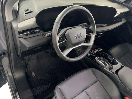 2025 Audi Q6 e-tron Premium