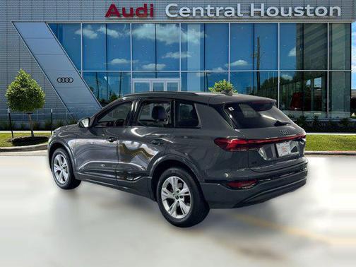 2025 Audi Q6 e-tron Premium