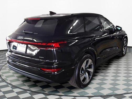 2025 Audi Q6 e-tron Prestige quattro