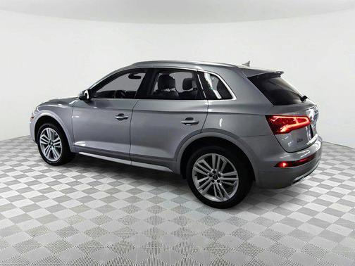 2018 Audi Q5 2.0T Premium Plus
