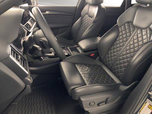 Daytona Gray Pearl Effect 2021 Audi SQ5 3.0T Prestige