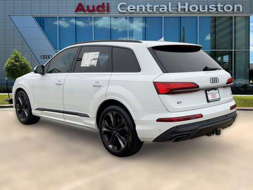 2026 Audi Q7 55 Premium Plus