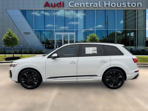 2026 Audi Q7 55 Premium Plus