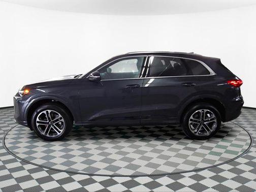 2025 Audi Q5 Premium