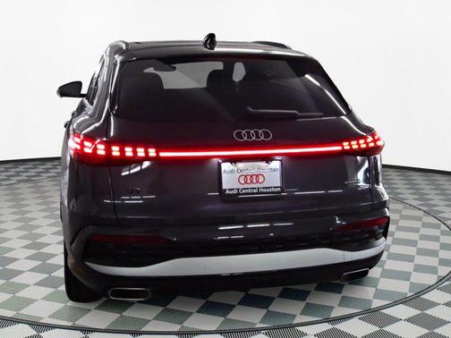 2025 Audi Q5 Premium