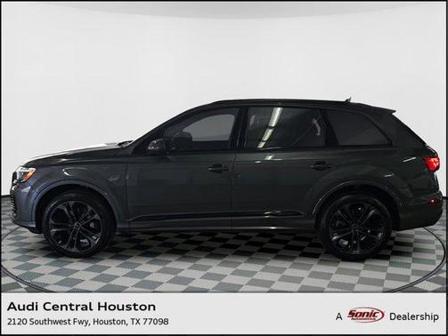 2025 Audi Q7 55 Premium Plus