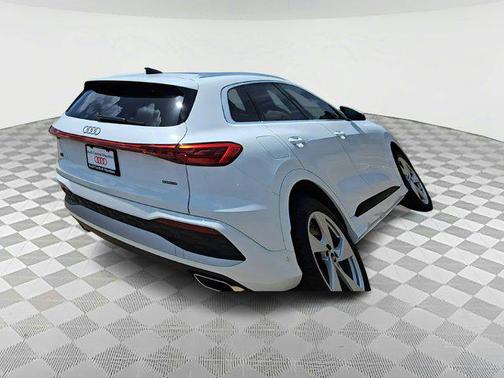 2025 Audi Q5 Premium Plus