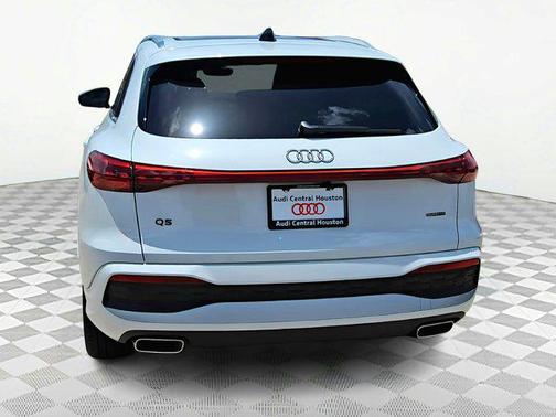 2025 Audi Q5 Premium Plus